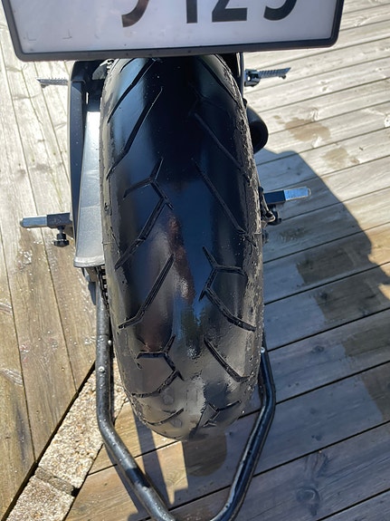 Suzuki GSX-R 750 13 of 15