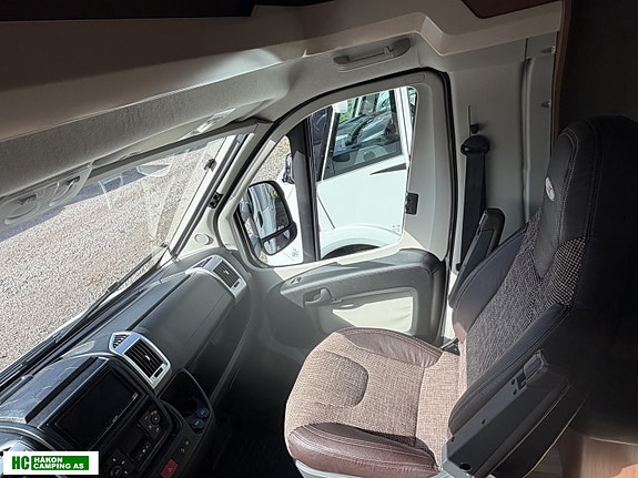 LMC T712 9 of 27