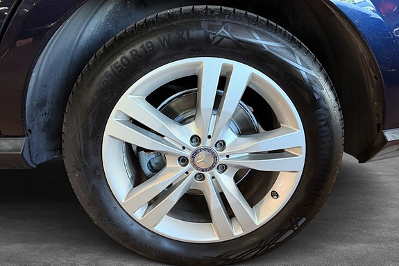 Mercedes-Benz ML250 29 of 30