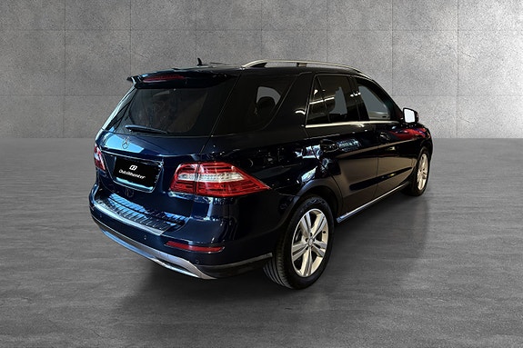 Mercedes-Benz ML250 6 of 30