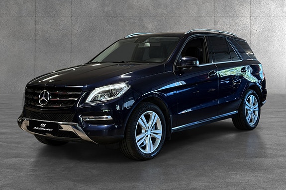 Mercedes-Benz ML250 3 of 30
