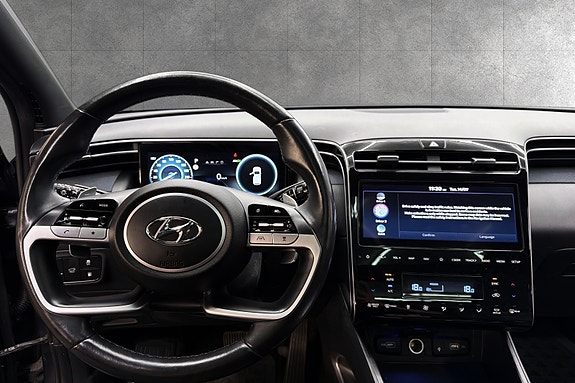 Hyundai Tucson 16 of 30