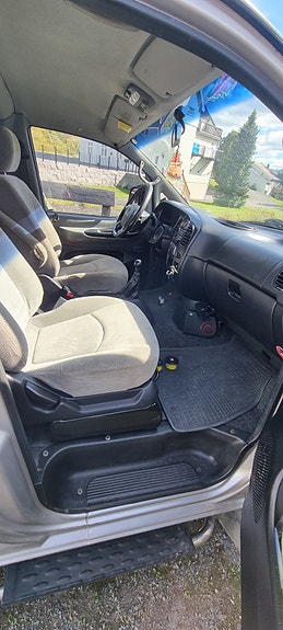 Hyundai H-1 26 of 30