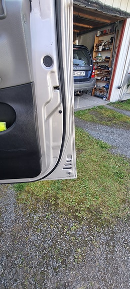 Hyundai H-1 12 of 30