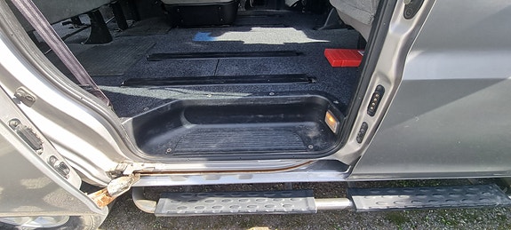 Hyundai H-1 28 of 30