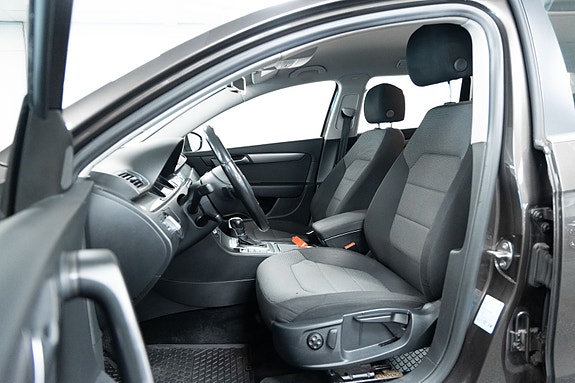 Volkswagen Passat 5 of 15