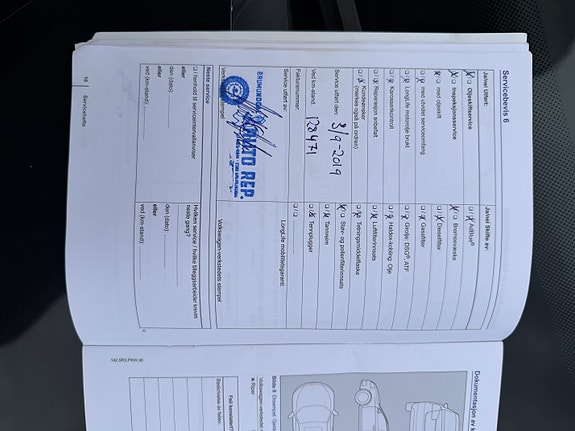 Volkswagen Golf VII 21 of 28
