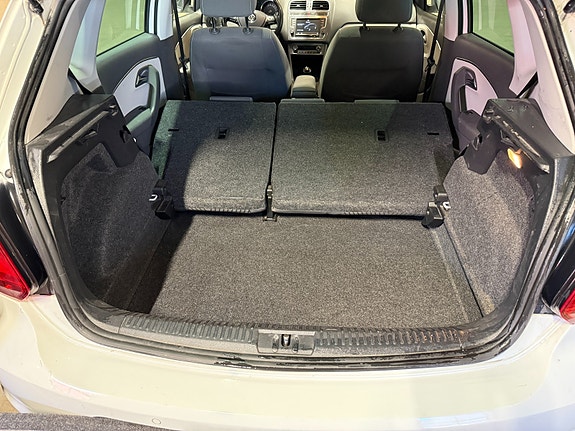 Volkswagen Polo 12 of 30