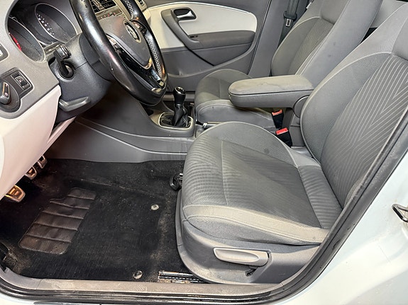 Volkswagen Polo 25 of 30