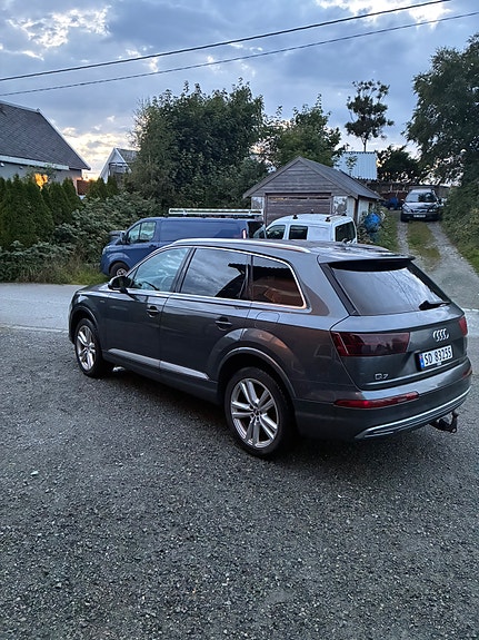 Audi Q7 5 of 30