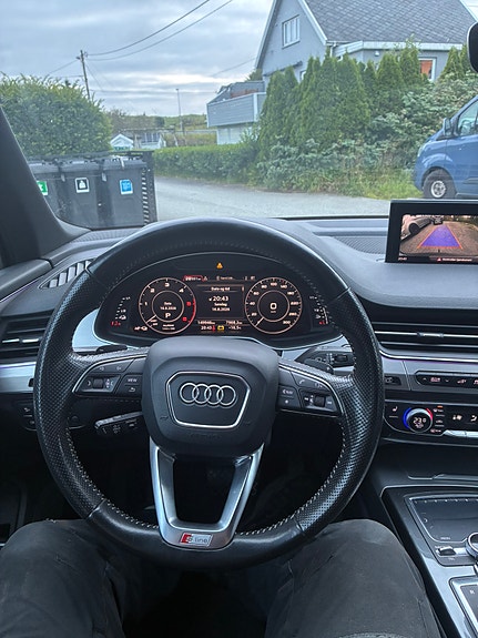 Audi Q7 11 of 30