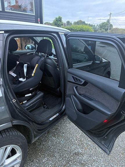 Audi Q7 24 of 30