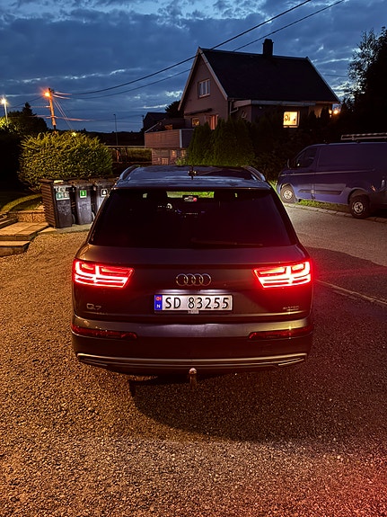 Audi Q7 9 of 30