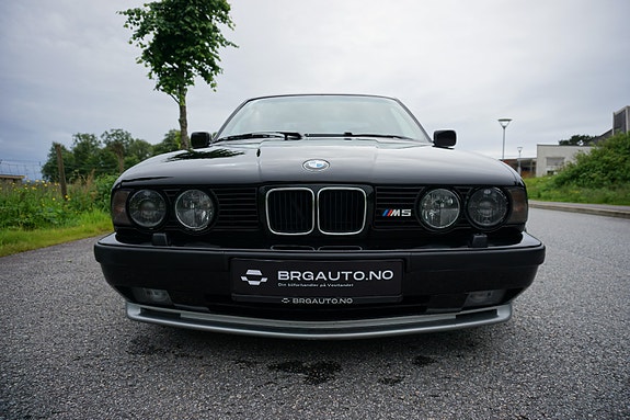 BMW M5 17 of 30