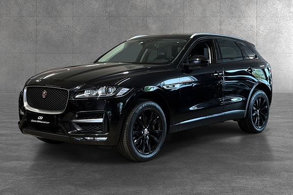 Jaguar F-PACE 3 of 30