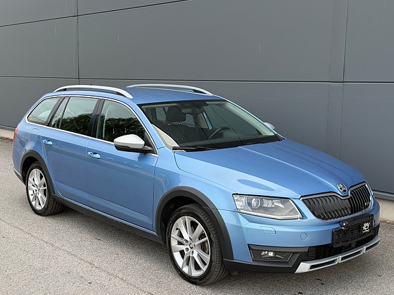 Skoda Octavia Scout 10 of 30