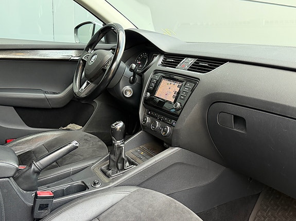 Skoda Octavia Scout 20 of 30