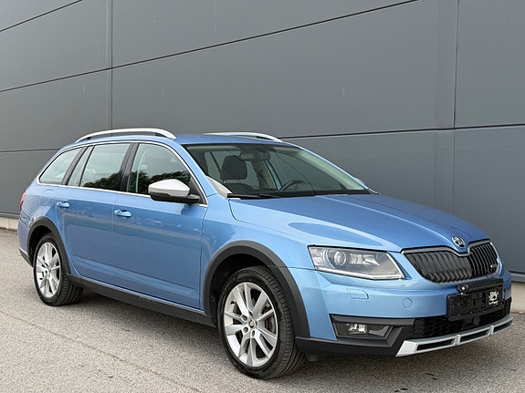 Skoda Octavia Scout 9 of 30
