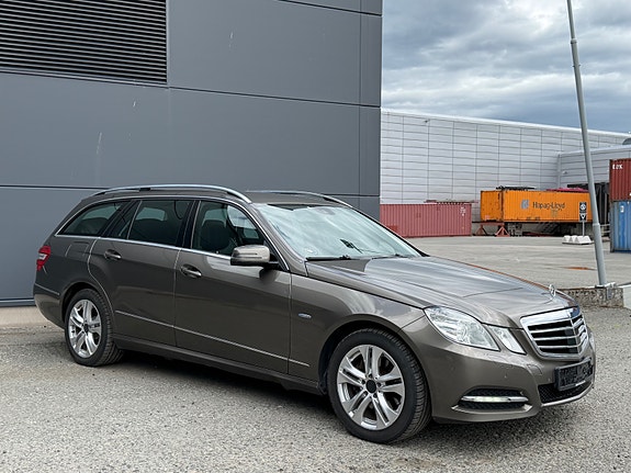 Mercedes-Benz 5 of 29
