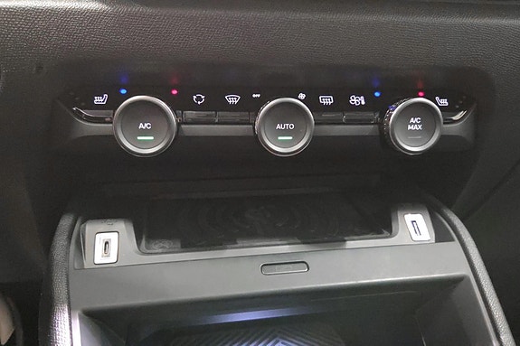 Citroen E-C4 X 15 of 25