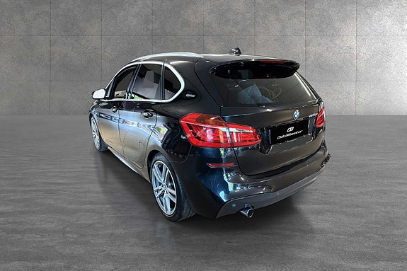 BMW 225xe 5 of 30