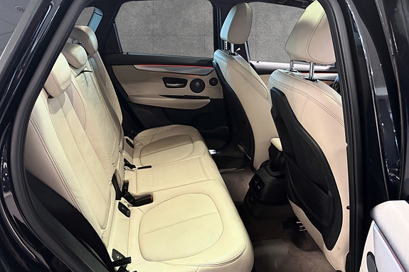 BMW 225xe 15 of 30