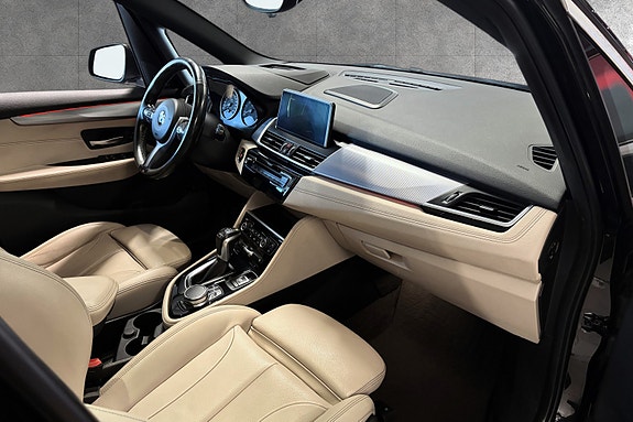 BMW 225xe 14 of 30