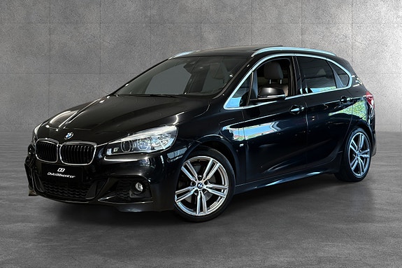 BMW 225xe 3 of 30