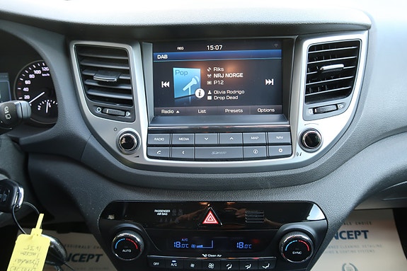 Hyundai Tucson 30 of 30