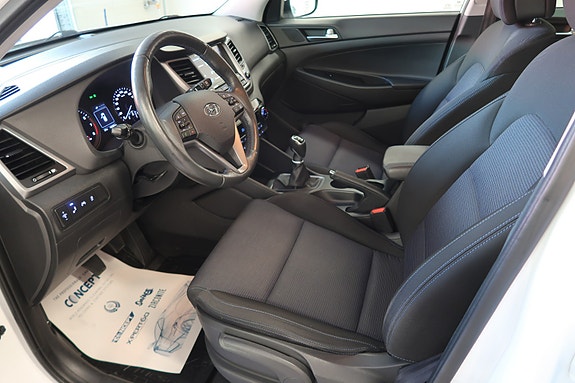 Hyundai Tucson 29 of 30