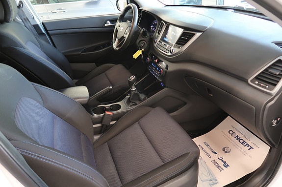 Hyundai Tucson 27 of 30