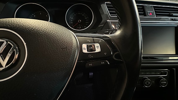 Volkswagen Tiguan 13 of 27
