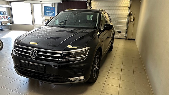 Volkswagen Tiguan 2 of 27