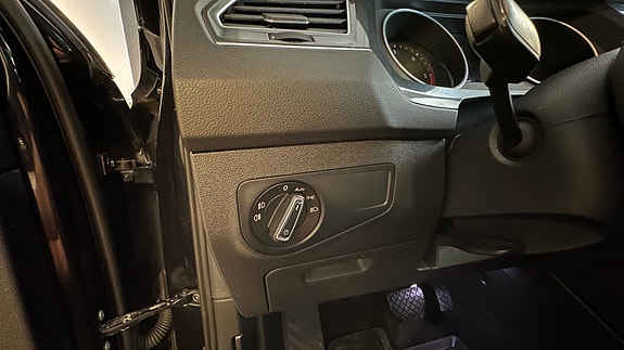 Volkswagen Tiguan 14 of 27