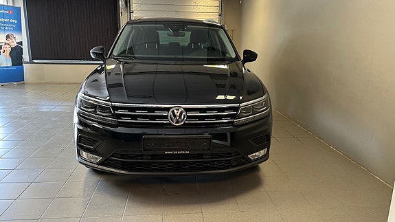 Volkswagen Tiguan 3 of 27