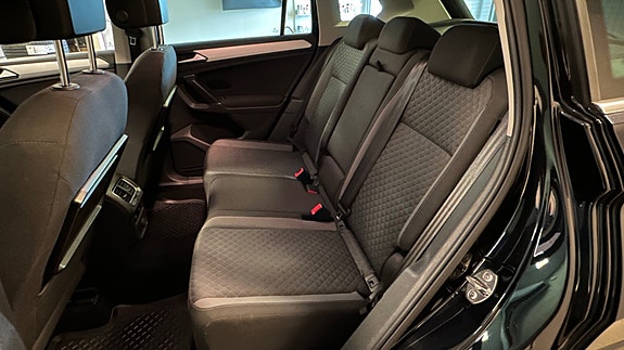 Volkswagen Tiguan 25 of 27