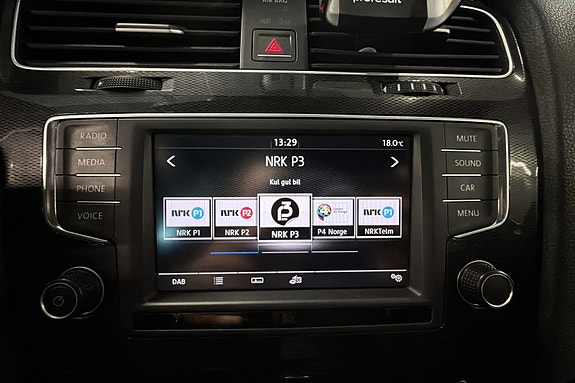 Volkswagen Golf VII 29 of 30