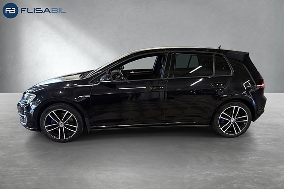 Volkswagen Golf VII 3 of 30