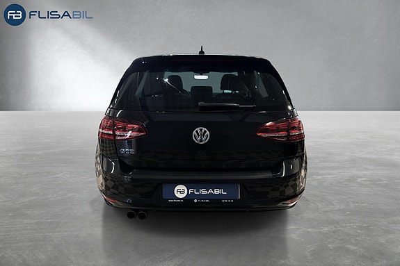 Volkswagen Golf VII 6 of 30