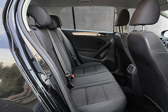 Volkswagen Golf VI 9 of 18