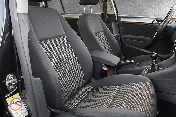 Volkswagen Golf VI 12 of 18