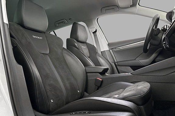 Skoda Octavia Scout 16 of 25