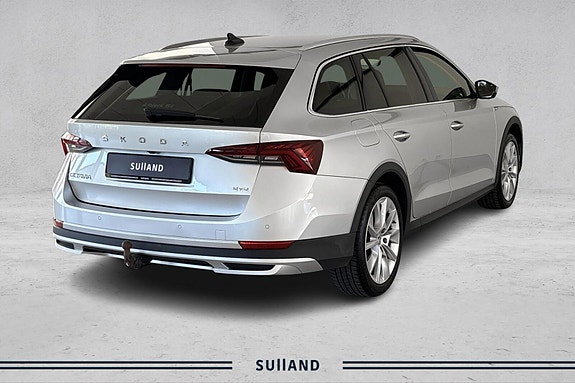 Skoda Octavia Scout 5 of 25