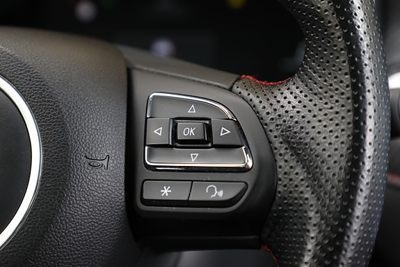 MG ZS EV 15 of 30