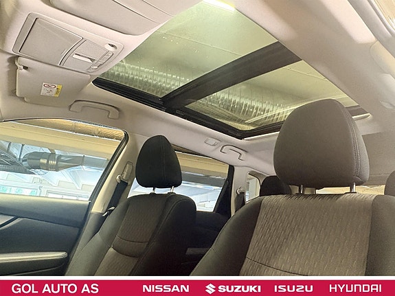 Nissan X-Trail 24 of 30
