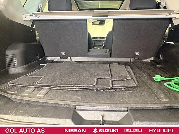 Nissan X-Trail 27 of 30