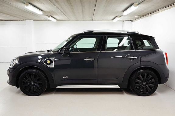 MINI Countryman Cooper SE 2 of 30