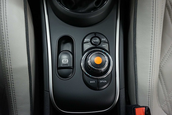 MINI Countryman Cooper SE 19 of 30