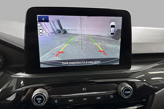 Ford Kuga 27 of 30
