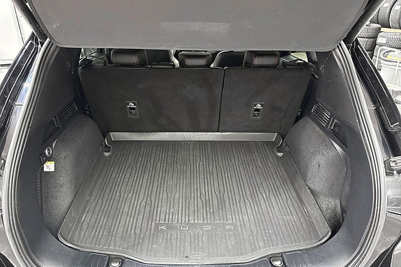 Ford Kuga 18 of 30